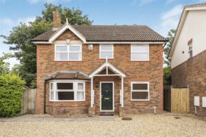 Lodge Close, Bicester