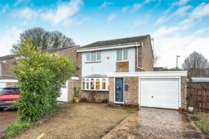 Burns Crescent, Bicester