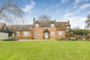 Buckingham Road, The Old Stables, Edgcott, Aylesbury